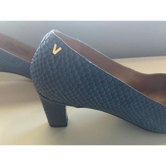Vionic Blue Classic Heels - Picture 4 of 9